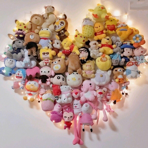 Chubbyjoy creative heart shape photo wall decoration grid fixed plush toy storage doll hanger